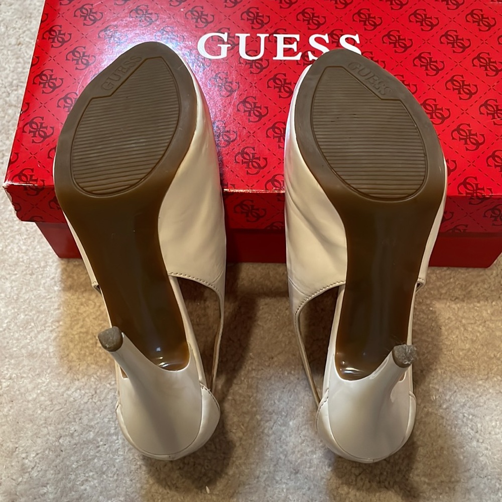 Beautiful White Sandals - Picture 8 of 8